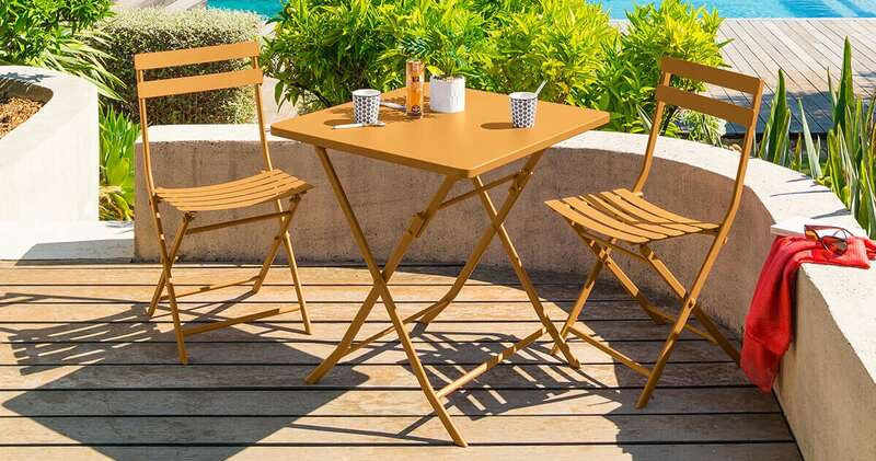 Balkonový set: jak vybrat ideální stolek a židle