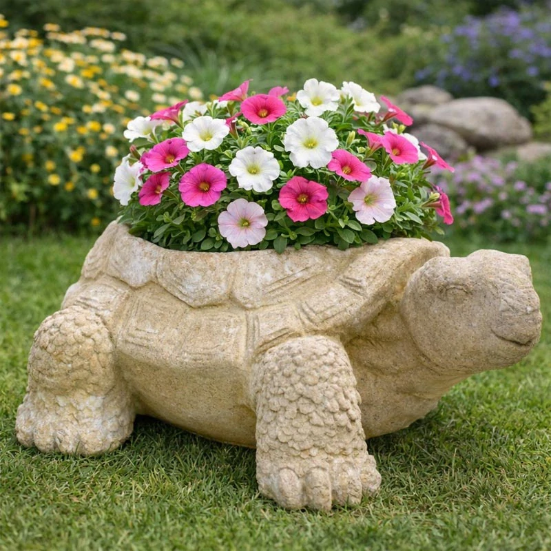 Zahradní květináč ve tvaru želvy