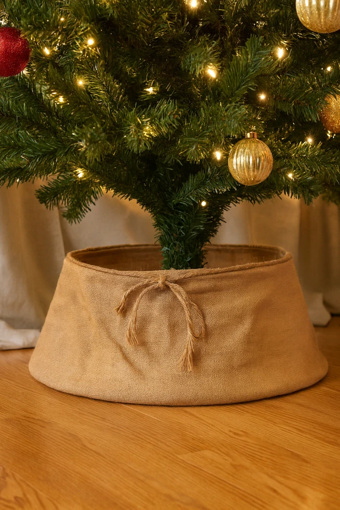 Kryt na vánoční stromek z juty