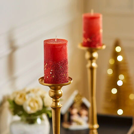 Třpytivá válcová svíčka 7 x 12 cm červená