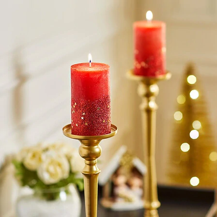 Třpytivá válcová svíčka 7 x 12 cm červená