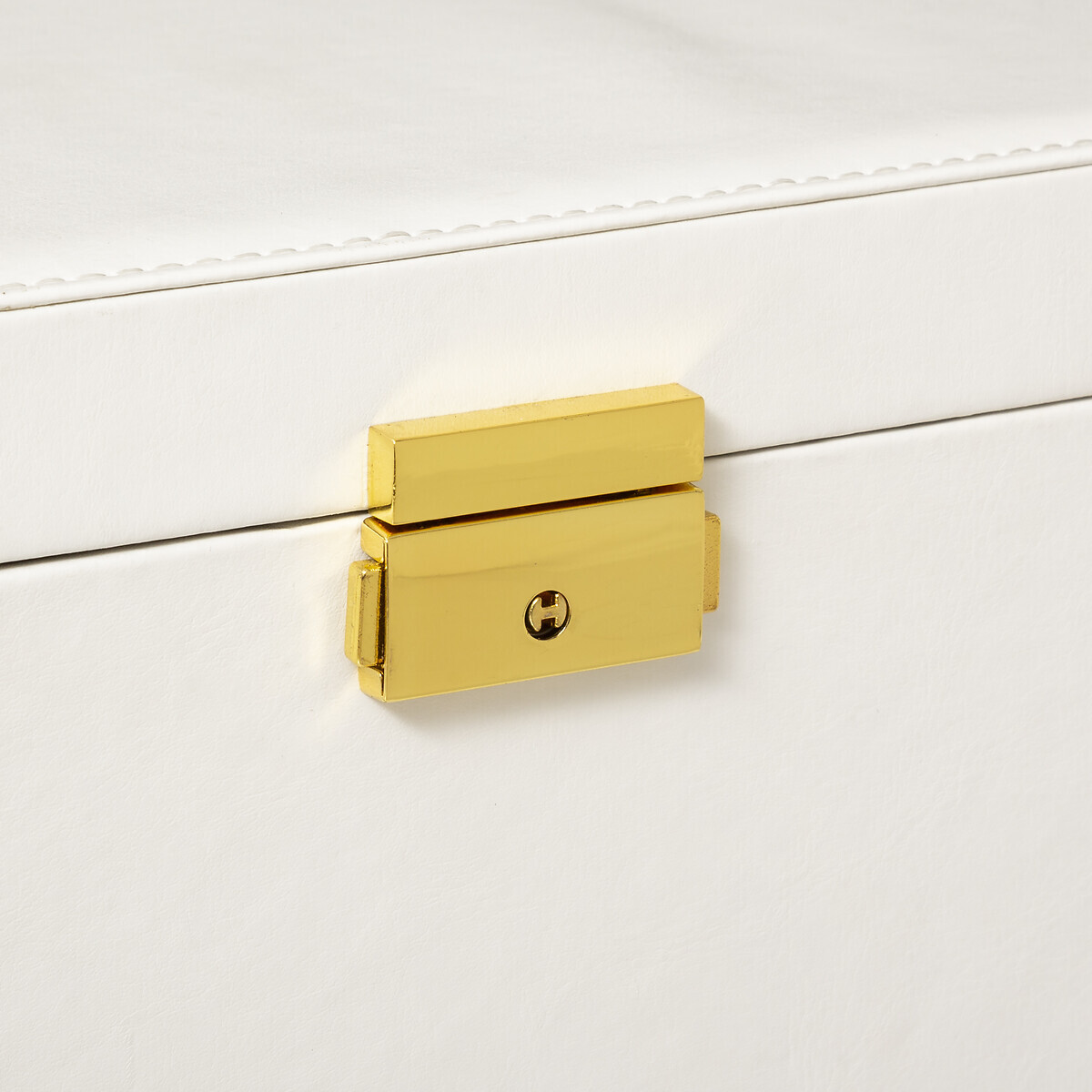 Bílá koženková šperkovnice