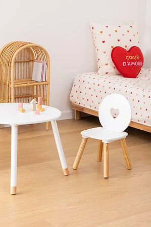 Dětská bílá židlička Love