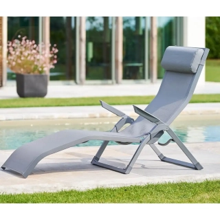Světle šedé relaxační hliníkové lehátko Decima