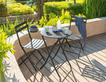 Kovový balkonový nábytek